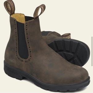 LIKE NEW BLUNDSTONES 🤎 RUSTIC BROWN